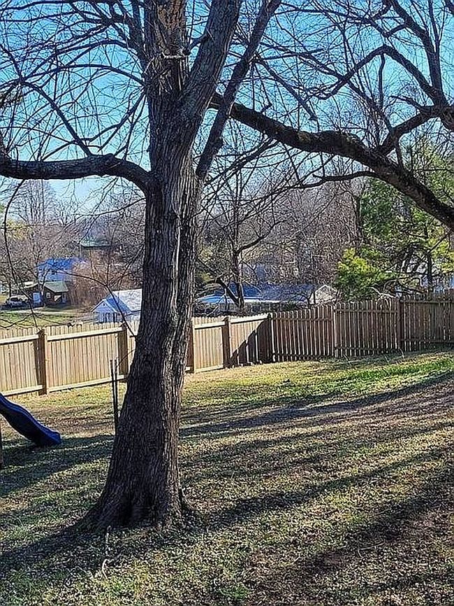 Photo of 920 Walker Ave, Mammoth Spring, AR