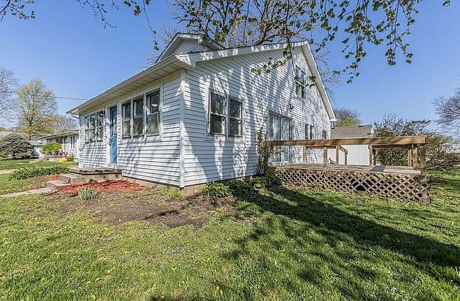 Photo of 200 W Church St