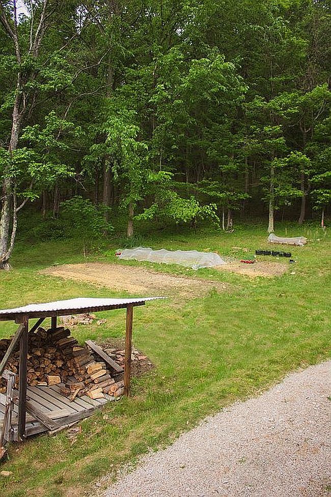 Image of 566 Pettit Rd