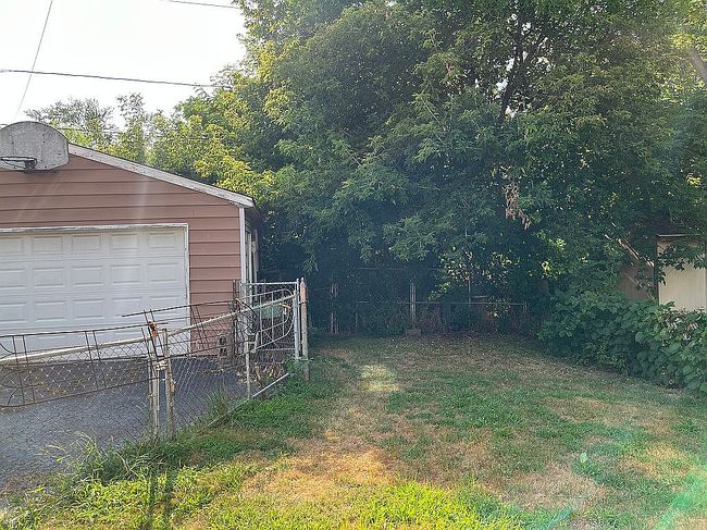 Photo of 37 Glenora Dr, Rochester, NY
