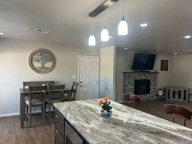 Photo of 665 Wendy Ln, Las Cruces, NM