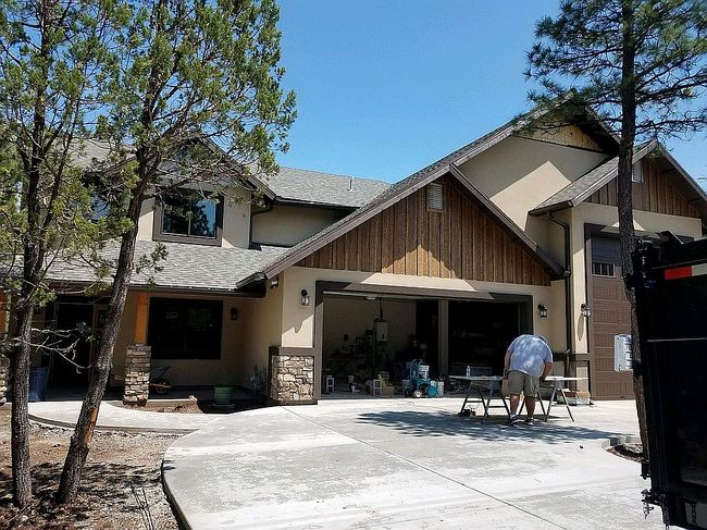 Image of 200 W Long Leaf Dr