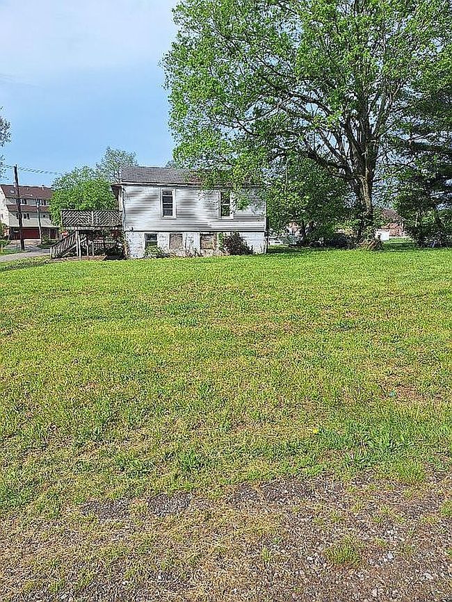 Image of 505 Charles St