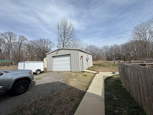 Additional photo 4 of property located at 365 Revell Rd