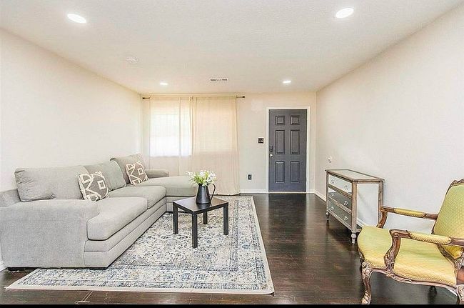 Additional photo 3 of property located at 4517 Nw Cheyenne Ave