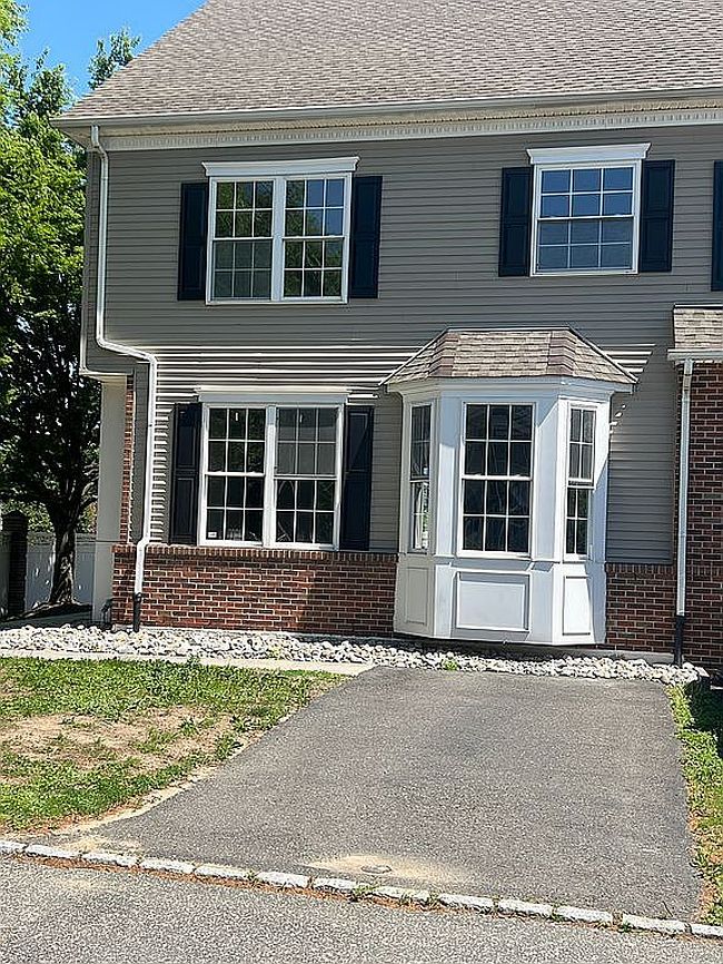 Additional photo 4 of property located at 2109 Sorrento Ct
