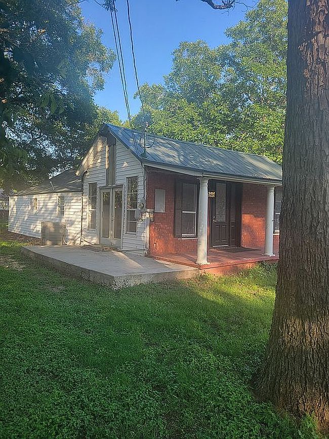 Image of 407 S Main St