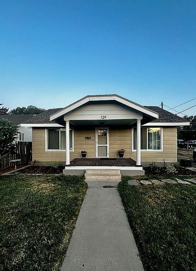 Photo of 129 N 500 W, Vernal, UT