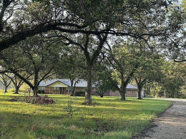 Photo of 870 Lake Irwin Rd, Oak Ridge, LA