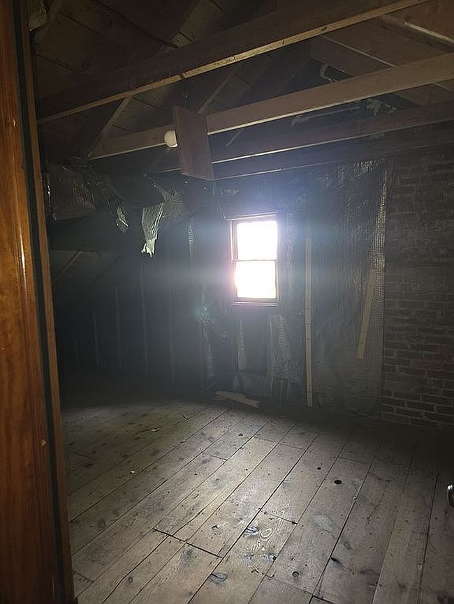 Photo of 425 2nd St, Collins, IA
