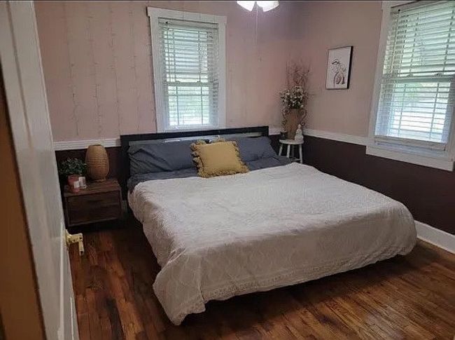 Photo of 3201 W Page St, Springfield, MO