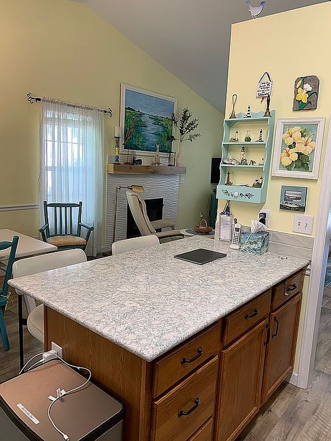 Photo of 2458 Somerset Place Dr, Winston Salem, NC