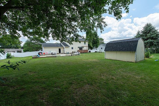 Photo of 2860 Dawn Dr, Adrian, MI