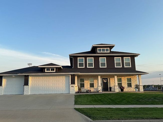 Photo of 1445 Salm Dr, North Liberty, IA