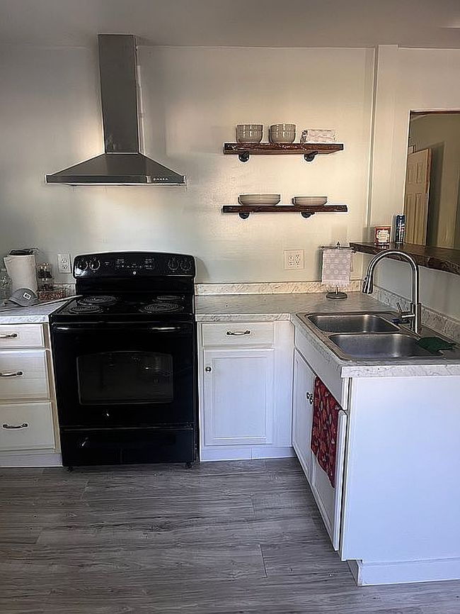 Preview of property located at 1227 Burke St