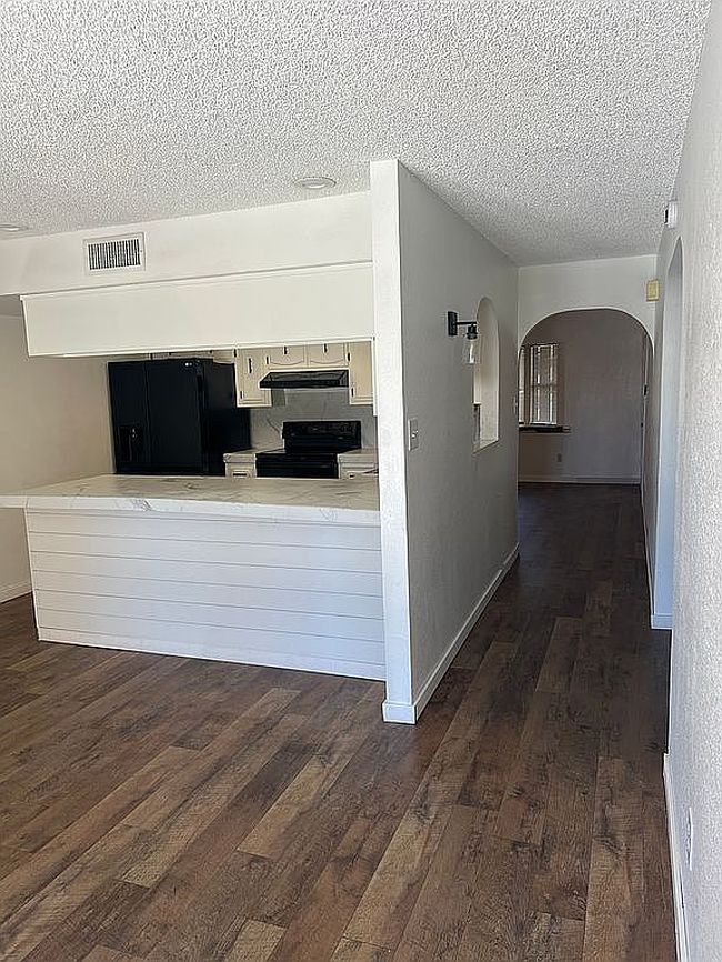 Image of 613 E 26th St