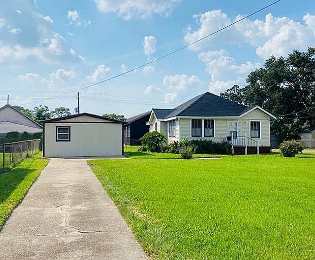 Photo of 632 Avenue B, Westwego, LA
