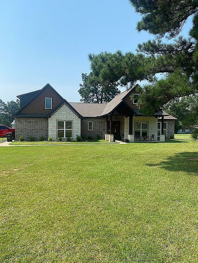 Photo of 5120 Country Rd, Texarkana, AR