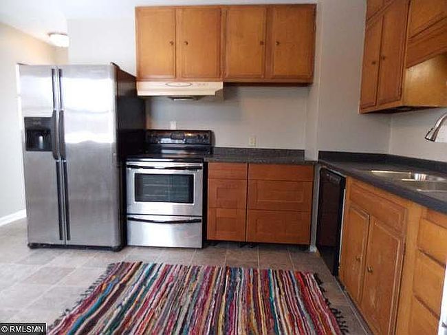 Image of 1685 Bush Ave
