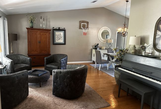 Additional photo 1 of property located at 4312 Nw 12th Place