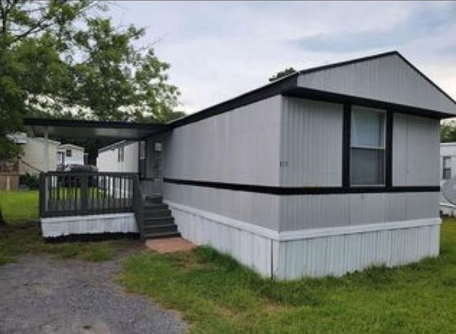 Photo of 100 Hidden Valley Dr