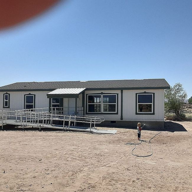 Photo of 3185 E 4th St, Silver Springs, NV