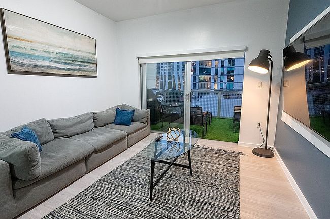 Image of 481 Ne 29th St #604