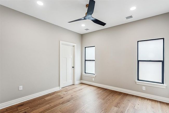 Image of 1613 W Rockhill Pl