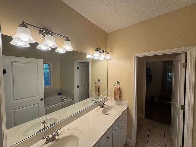 Photo of 163 Walking Stick Dr, Ellerslie, GA