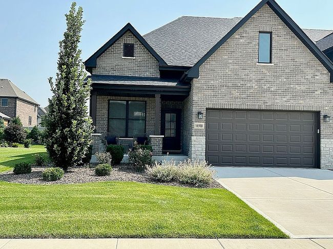 Photo of 16500 Kayla Dr, Lemont, IL