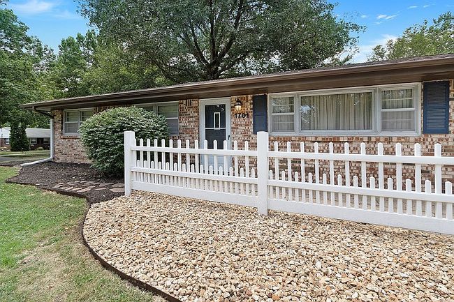 Photo of 1701 Kenmar Dr