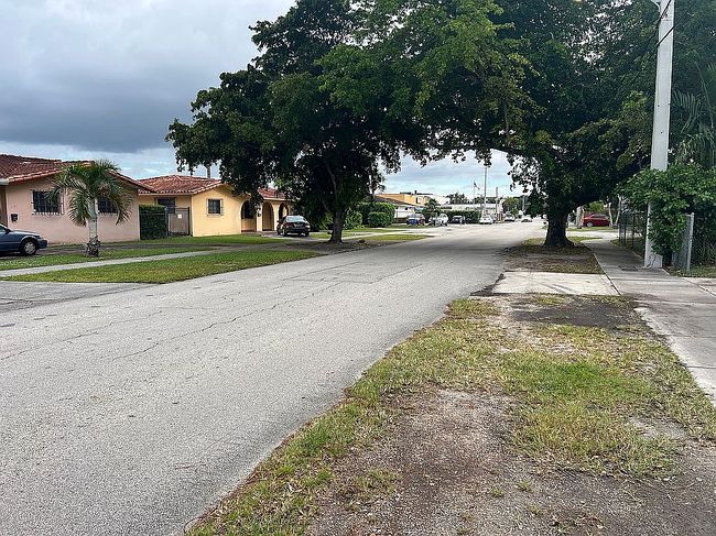 Additional photo 2 of property located at 3730 Sw 99th Ave