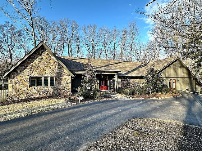 Image of 1202 White Oak Dr