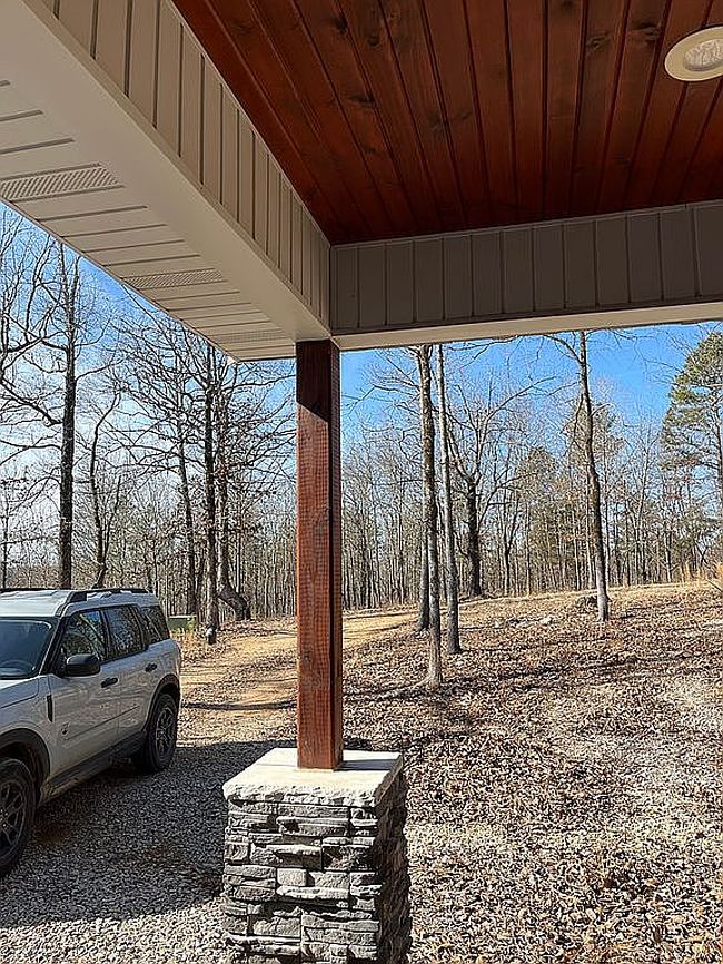 Image of 684 River Valley Rd