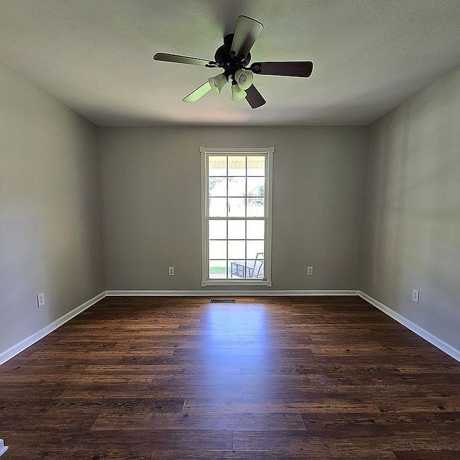 Photo of 123 Fairgate Dr, Statesville, NC