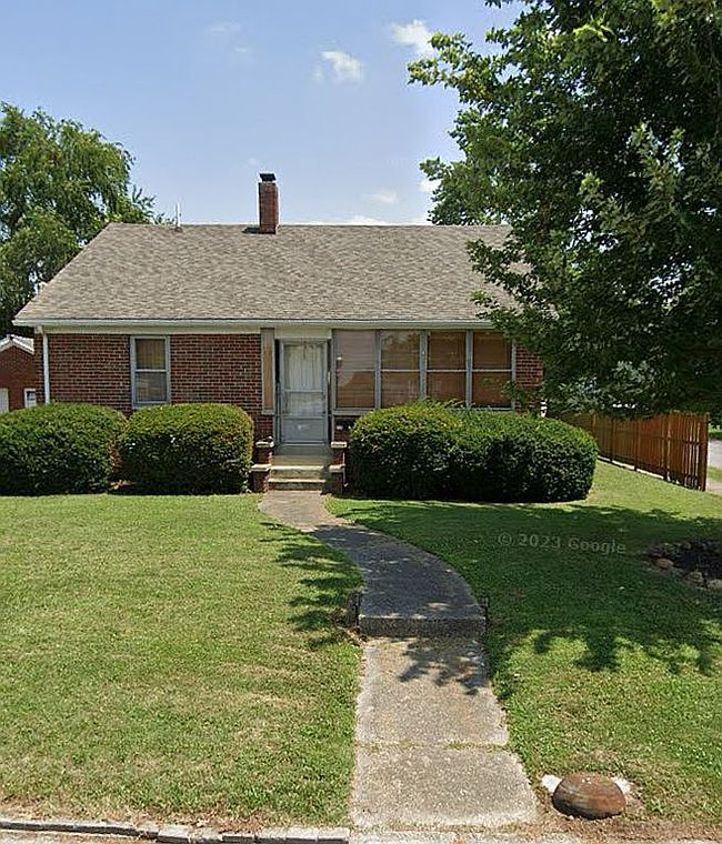 Image of 210 S Lincoln St