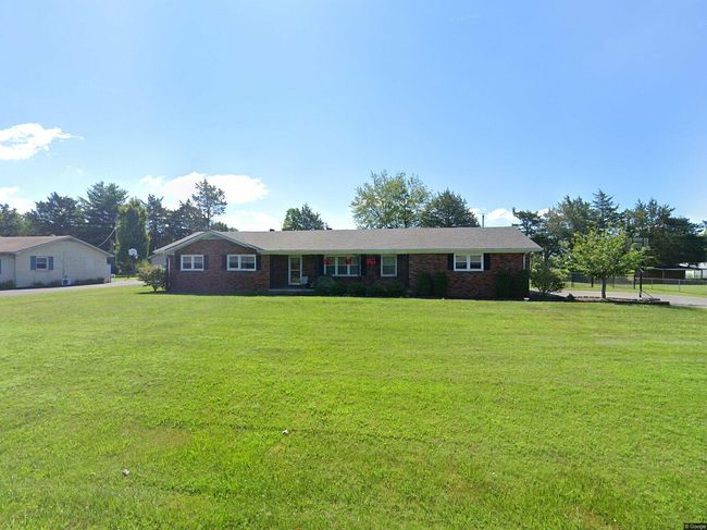 Image of 90 Meadowlark Dr