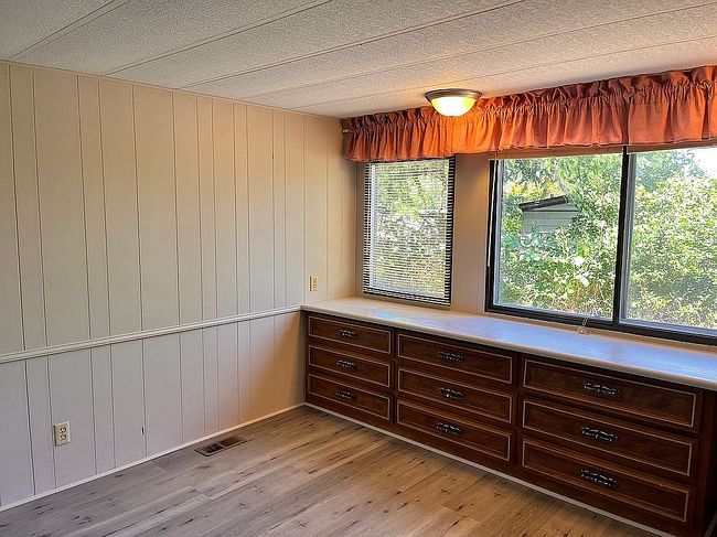 Photo of 44 Ne Mary Ann Ln, Roseburg, OR