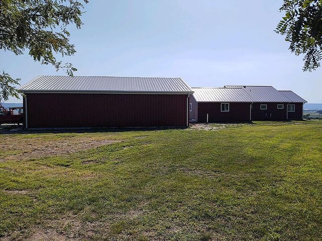 Image of 405 Lakeview Dr