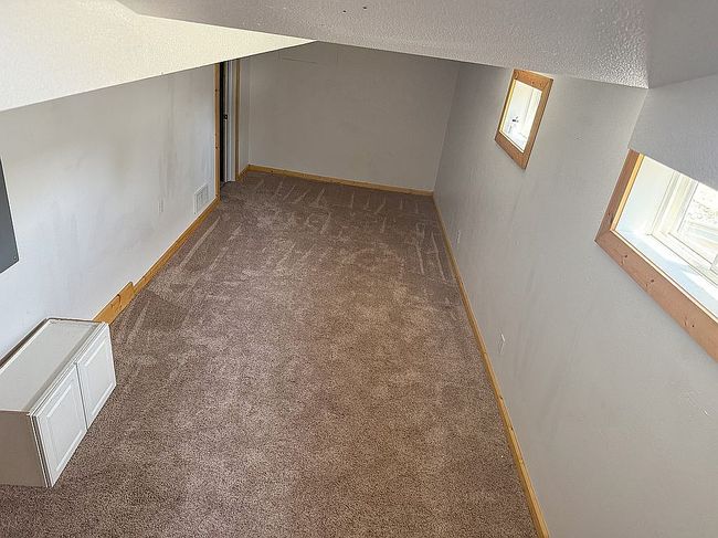 Photo of 225 5th St W, Harvey, ND