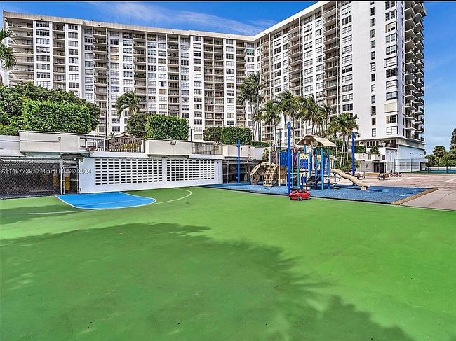 Image of 4101 Pine Tree Dr Apt 330