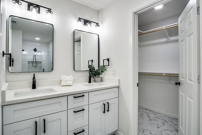 Photo of 5812 Waltham Ave, Fort Worth, TX
