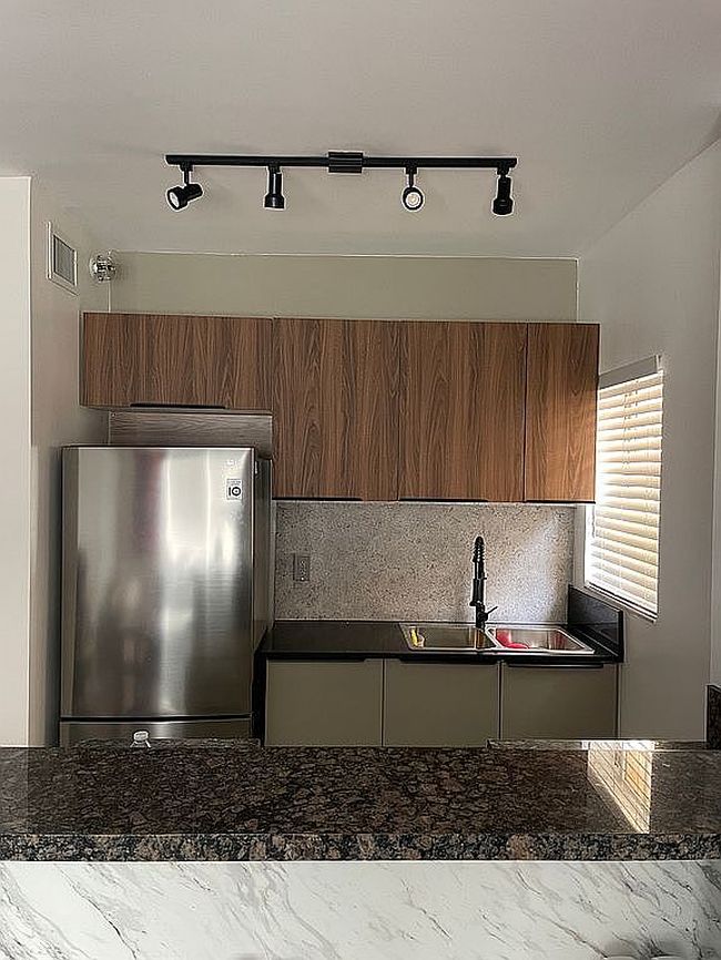 Preview of property located at 10 Pennsylvania Ave #10