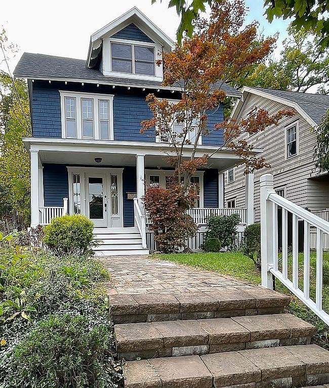 Image of 960 Westcott St