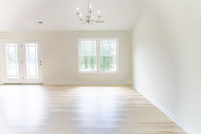 Preview of property located at 1060 Jennys Creek Rd