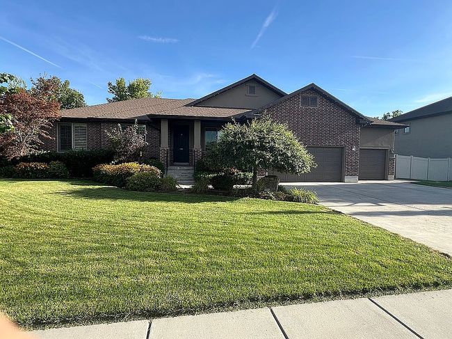Photo of 276 E 2200 S, Kaysville, UT