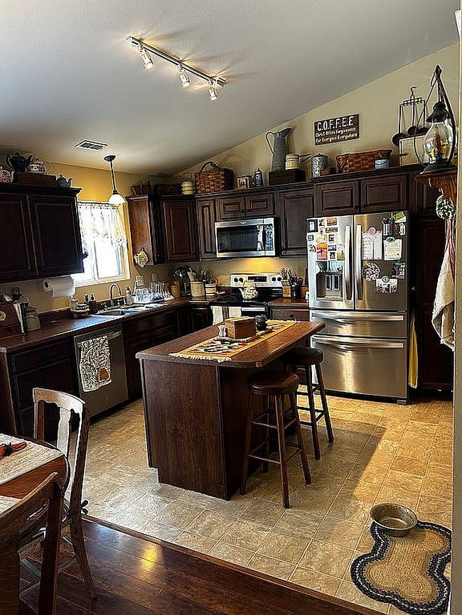 Photo of 141 Penny Ln, Farmington, MO