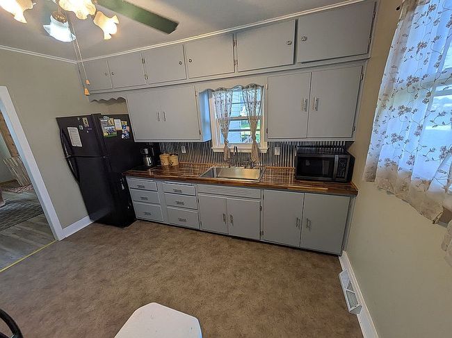 14934 Brandon Rd, Windsor, MO