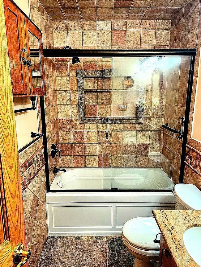 Photo of 120 Clarion Dr, Whitesboro, NY
