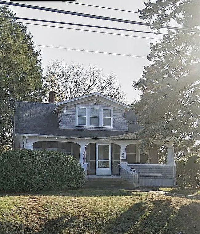 Photo of 700 Pleasant St, Brockton, MA
